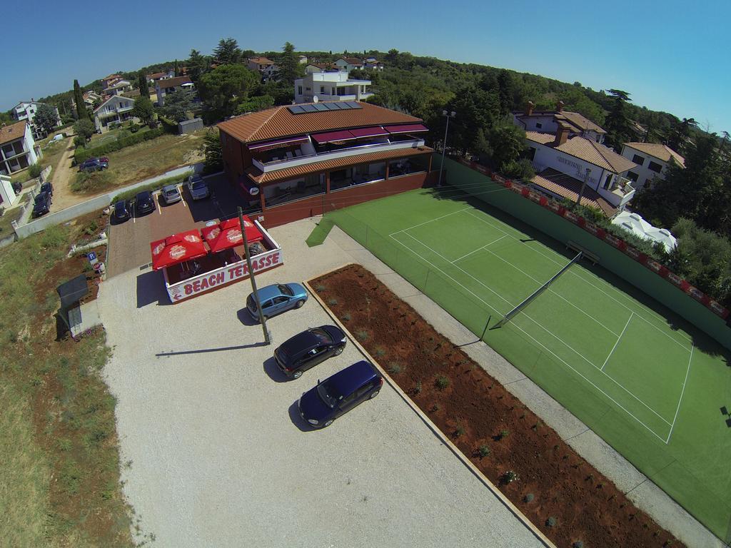 Villa Egida Capris Lovrečica Kültér fotó