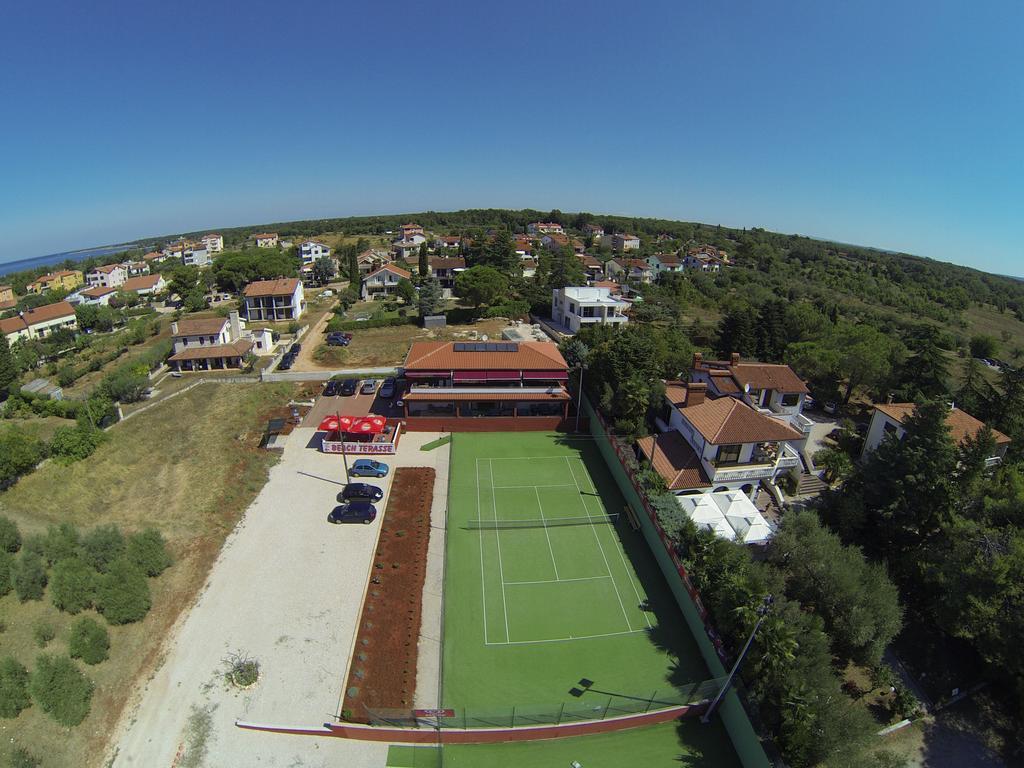 Villa Egida Capris Lovrečica Kültér fotó